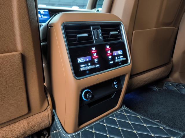 Cayenne E-Hybrid 2021 Cayenne E-Hybrid 2.0T – фото 26