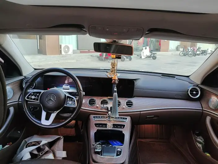 Mercedes-Benz E-Class 2020 Model E 300 L Luxury Model – фото 5