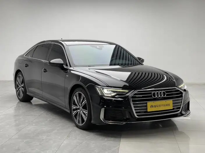 Audi A6L 2021 Model 45 TFSI quattro Exclusive Dynamic Model – фото 3