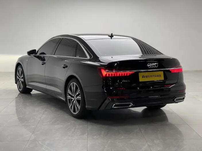 Audi A6L 2021 Model 45 TFSI quattro Exclusive Dynamic Model – фото 5