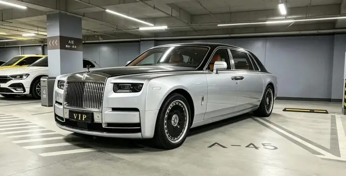 Phantom 2022 Model 6.7T Automatic 4WD 4 seat – фото 1