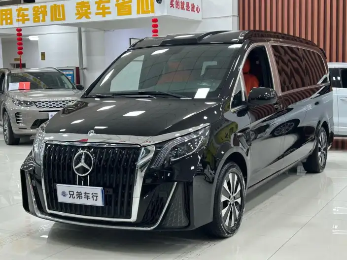 Viano 2023 Model 2.0T Elite Edition 7 seat – фото 1