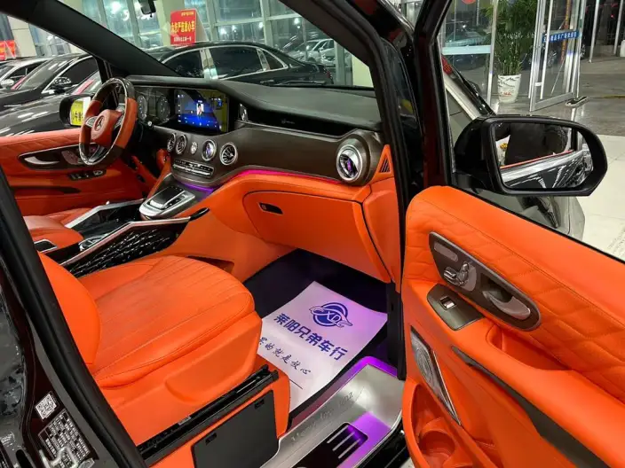 Viano 2023 Model 2.0T Elite Edition 7 seat – фото 5