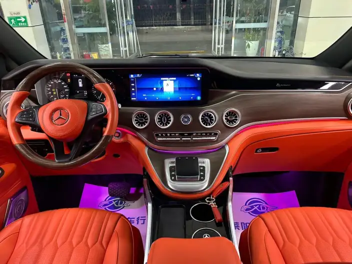 Viano 2023 Model 2.0T Elite Edition 7 seat – фото 7