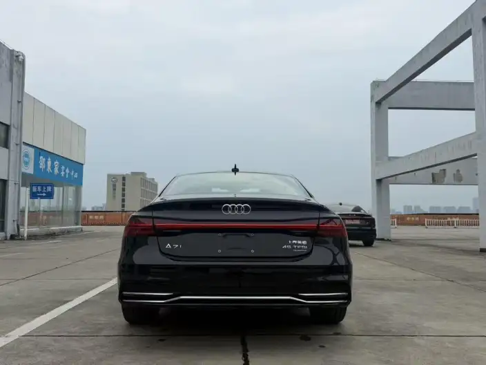 Audi A7 L 2025 Model 45 TFSI quattro Luxury Model – фото 5