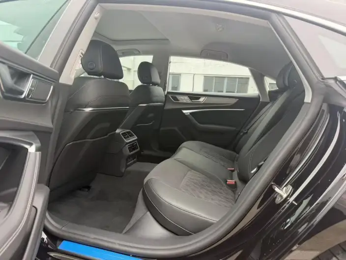 Audi A7 L 2025 Model 45 TFSI quattro Luxury Model – фото 9