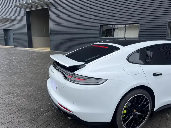 Panamera E-Hybrid 2023 Model Panamera 4 E-Hybrid Platinum edition 2.9T – фото 8