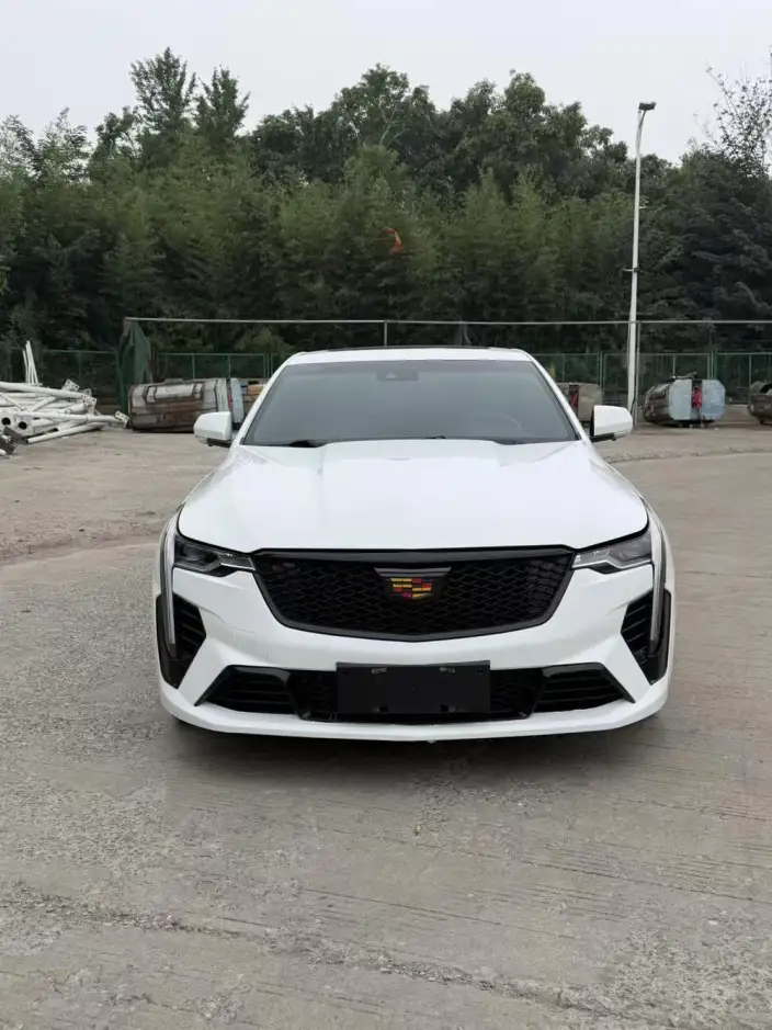 Cadillac CT4 2022 Model 28T Fashion Model – фото 2
