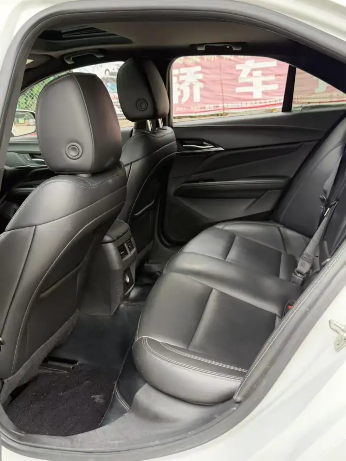 Cadillac CT4 2022 Model 28T Fashion Model – фото 9