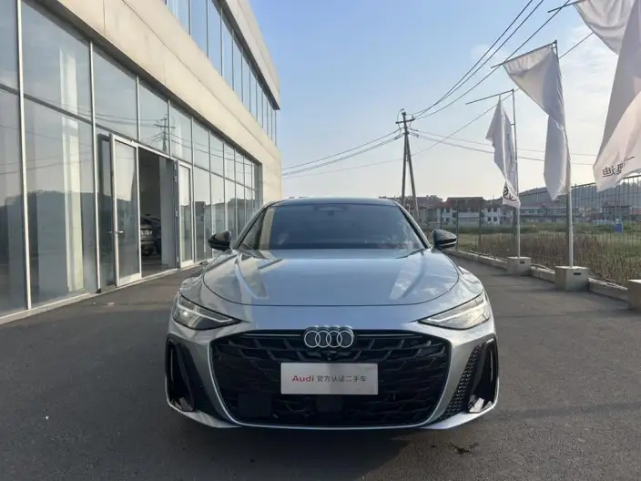 Audi A6L 2026 Model 2.0T quattro Exclusive Model