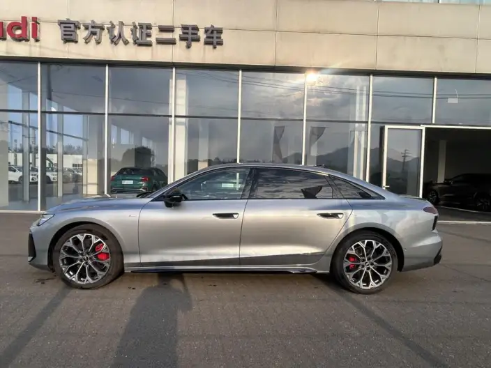 Audi A6L 2026 Model 2.0T quattro Exclusive Model