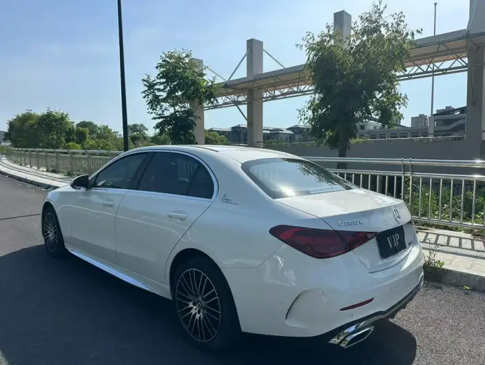 Mercedes-Benz C-Class 2024 Model C 200 L Sports Edition – фото 4