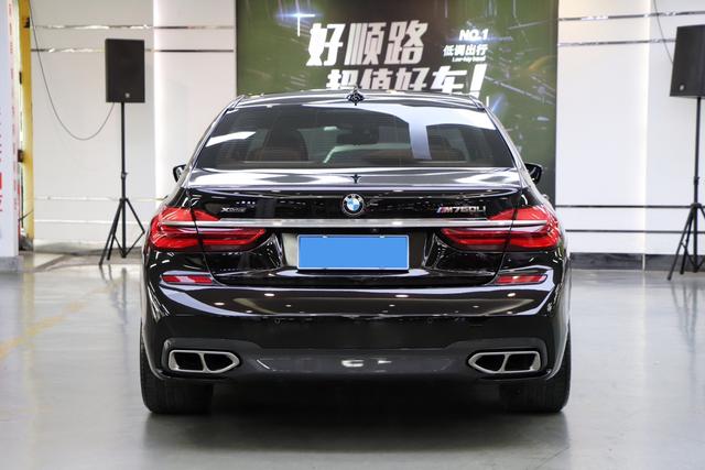 BMW 7 Series Модель 2018 года M760Li xDrive – фото 5