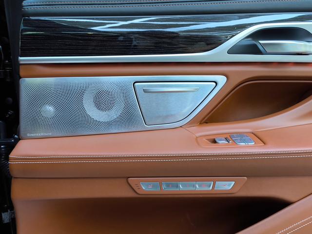 BMW 7 Series Модель 2018 года M760Li xDrive – фото 26