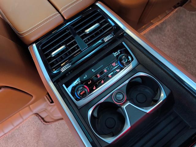 BMW 7 Series Модель 2018 года M760Li xDrive – фото 29