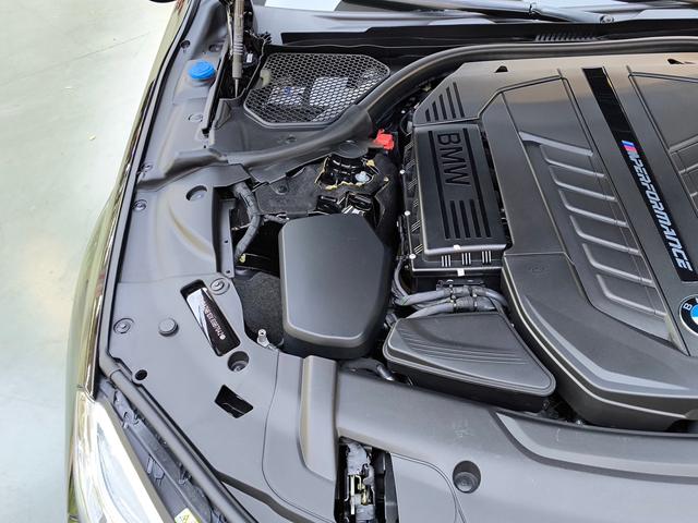 BMW 7 Series Модель 2018 года M760Li xDrive – фото 34