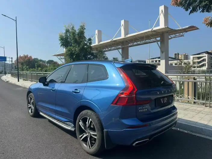 Volvo XC60 2020 Model T5 4WD Smart Range Sports Edition – фото 4