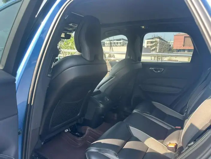 Volvo XC60 2020 Model T5 4WD Smart Range Sports Edition – фото 9