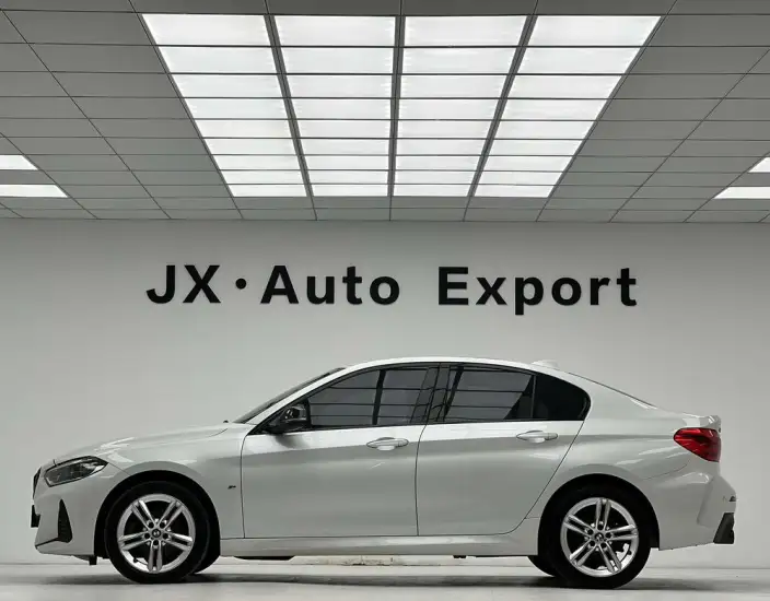 BMW 1 Series 2021 Model Facelift 120i M Sports Night Edition – фото 4
