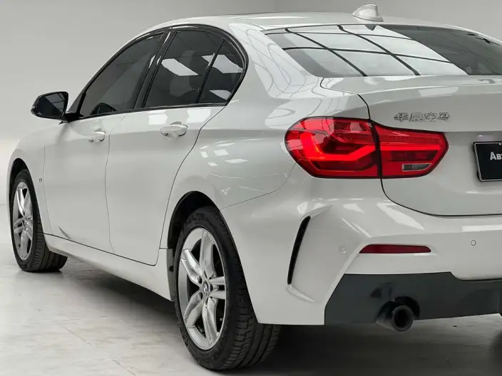 BMW 1 Series 2021 Model Facelift 120i M Sports Night Edition – фото 7