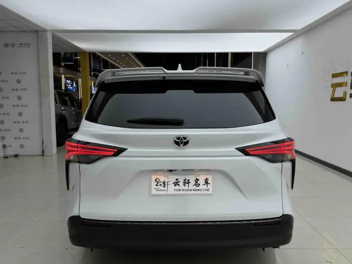 Toyota Sienna 2024 Model Hybrid 2.5L Comfort Edition – фото 5