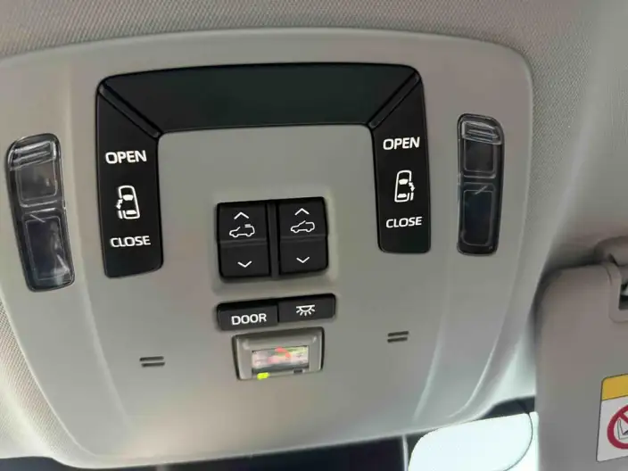 Toyota Sienna 2024 Model Hybrid 2.5L Comfort Edition – фото 10