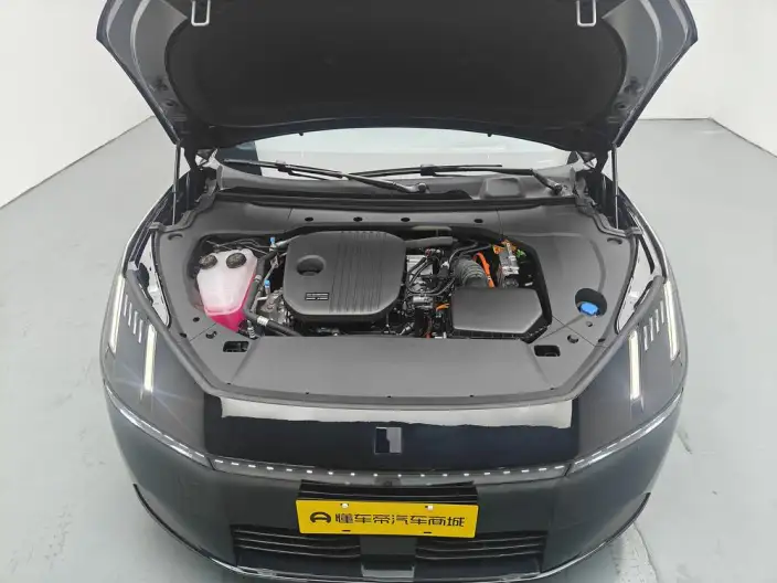 Lynk & Co 10 EM-P 2025 Model 120 4WD Ultra H5 – фото 10