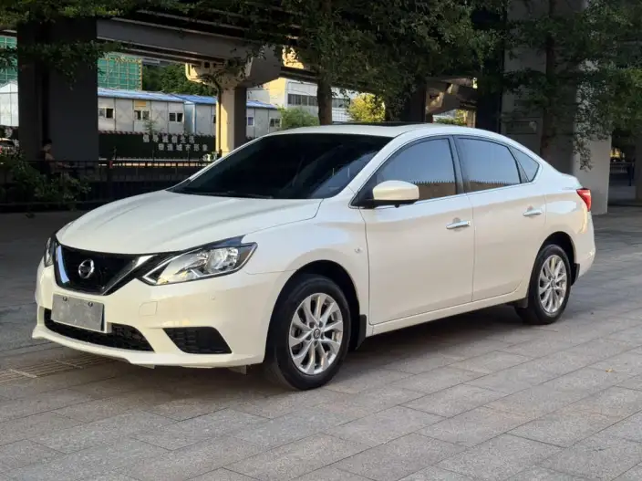 Nissan Sylphy 2024 Model Facelift Classic 1.6L XL CVT Deluxe Edition – фото 1