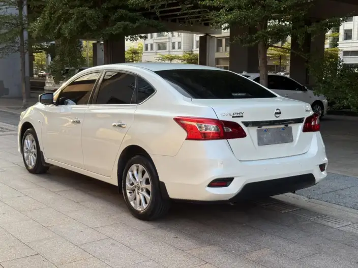 Nissan Sylphy 2024 Model Facelift Classic 1.6L XL CVT Deluxe Edition – фото 4