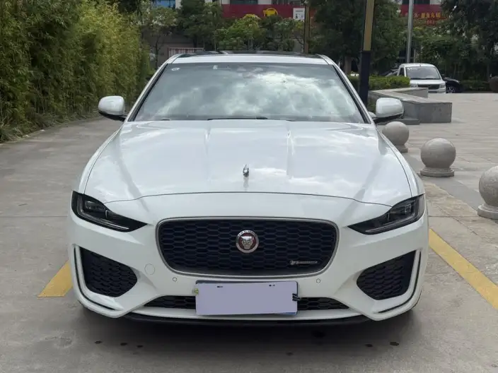 Jaguar XE L 2020 Model 2.0T 200PS R-DYNAMIC S Enterprising Sports Edition – фото 2