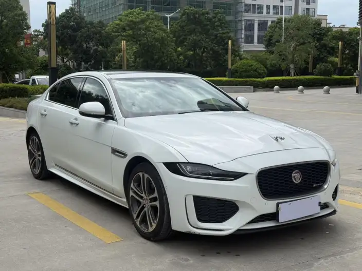 Jaguar XE L 2020 Model 2.0T 200PS R-DYNAMIC S Enterprising Sports Edition – фото 3