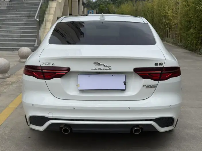 Jaguar XE L 2020 Model 2.0T 200PS R-DYNAMIC S Enterprising Sports Edition – фото 5