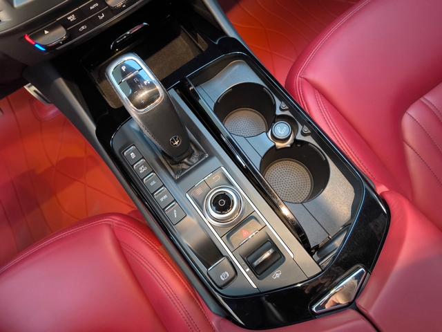 Levante Модель 2019 года 3.0T 350Hp Standard Edition Country VI – фото 11