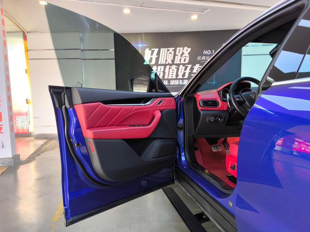 Levante Модель 2019 года 3.0T 350Hp Standard Edition Country VI – фото 20