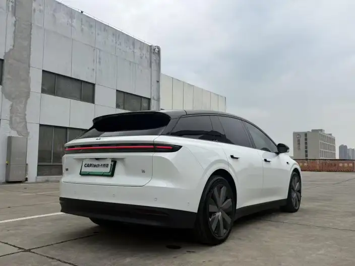 Li Auto i6 2025 Model 4WD Standard Edition – фото 6