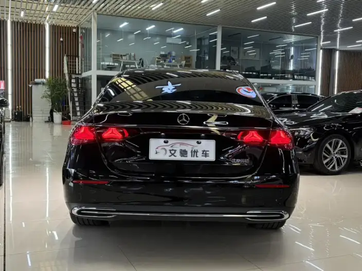 Mercedes-Benz E-Class 2024 Model E 300 L Luxury Model sedan – фото 6