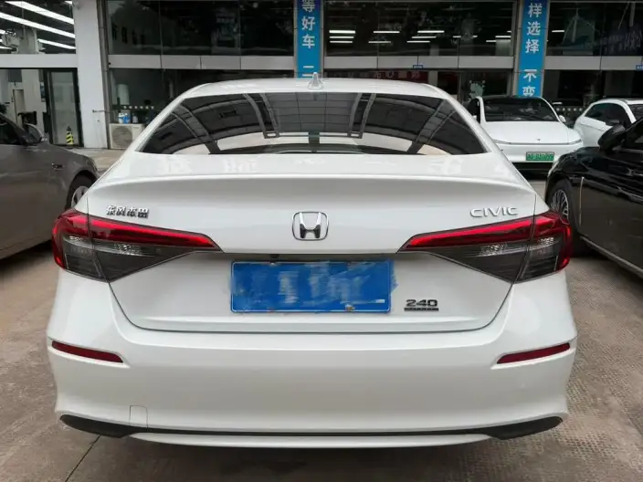 Honda Civic 2023 Model 240TURBO CVT Momentum Edition – фото 4