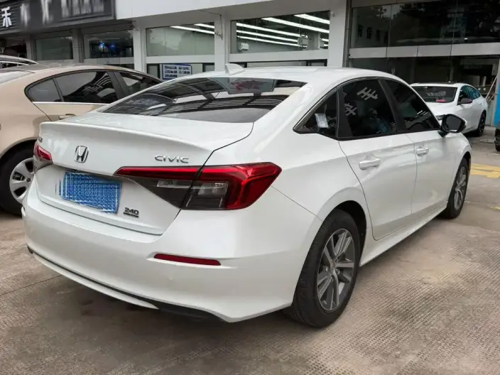 Honda Civic 2023 Model 240TURBO CVT Momentum Edition – фото 5