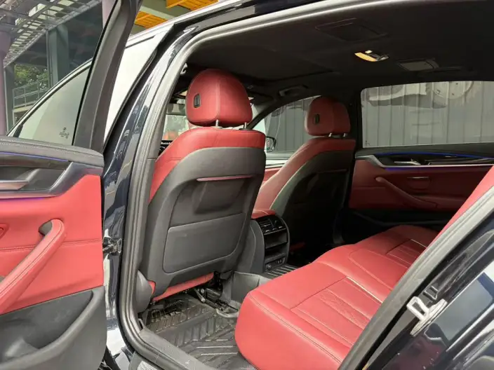 BMW 5 Series 2022 Model Facelift 525Li M Sports Set – фото 9