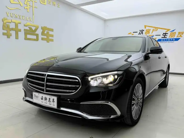 Mercedes-Benz E-Class 2023 Model E 300 L Fashion Model sedan – фото 1