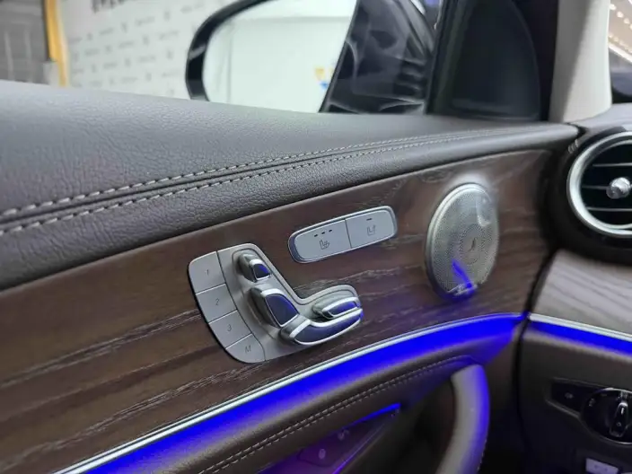 Mercedes-Benz E-Class 2023 Model E 300 L Fashion Model sedan – фото 8
