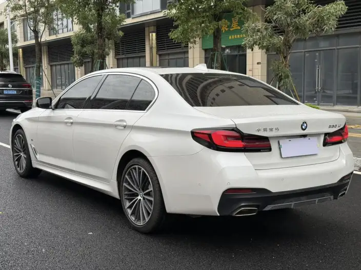 BMW 5 Series 2022 Model Facelift II 530Li Leading Model M Sports Set – фото 4