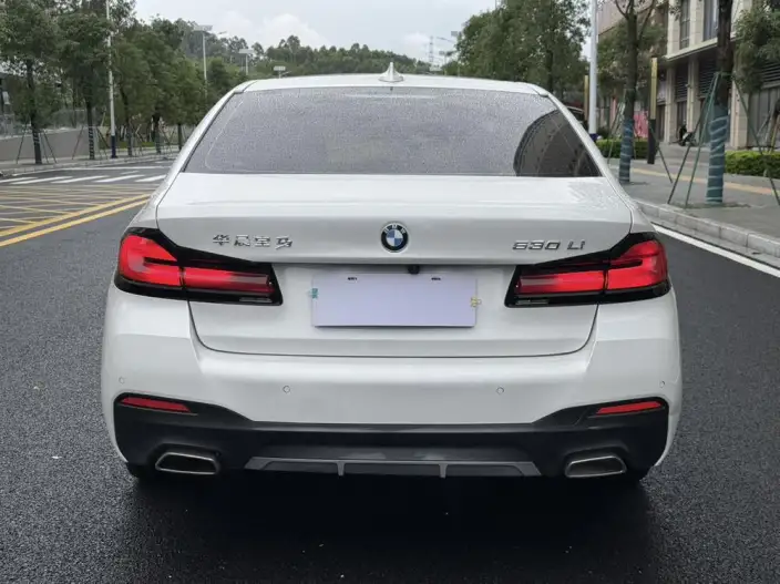BMW 5 Series 2022 Model Facelift II 530Li Leading Model M Sports Set – фото 5
