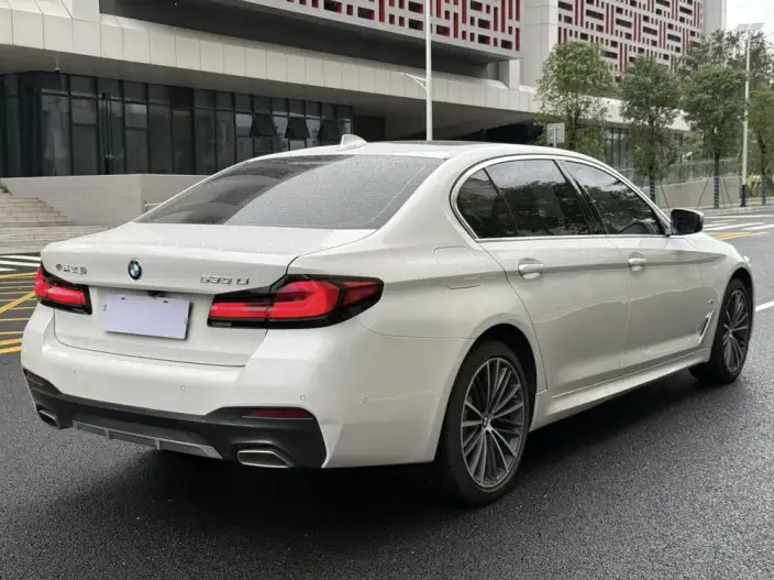 BMW 5 Series 2022 Model Facelift II 530Li Leading Model M Sports Set – фото 6