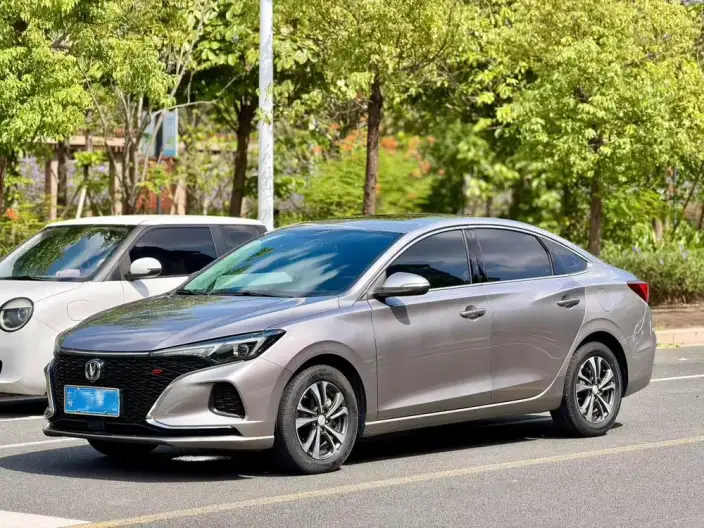 Changan Eado 2021 Model PLUS Blue whale NE 1.4T GDI DCT Noble Model – фото 1