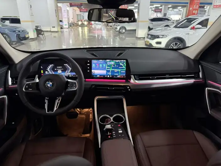 BMW X1 2025 Model sDrive25Li M Sports Set – фото 10
