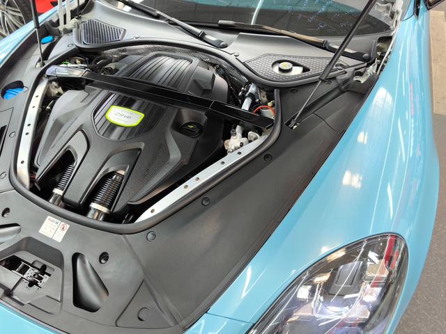 Panamera E-Hybrid 2017 модификация Panamera 4 E-Hybrid Executive Extended Edition 2.9T – фото 30
