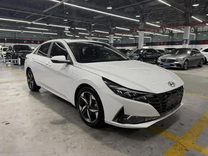 Hyundai Ioniq 2022 Model 1.5L CVT LUX Premium Edition – фото 3