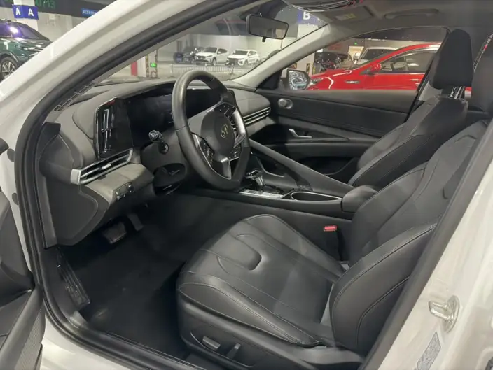 Hyundai Ioniq 2022 Model 1.5L CVT LUX Premium Edition – фото 10