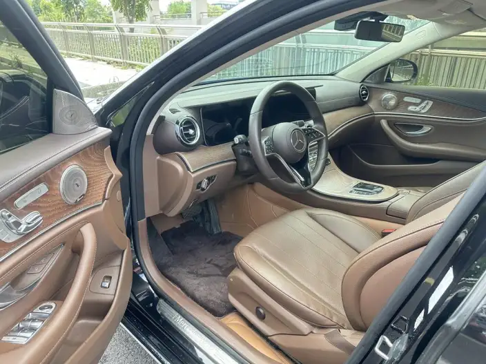 Mercedes-Benz E-Class 2023 Model E 300 L Fashion Model sedan – фото 8